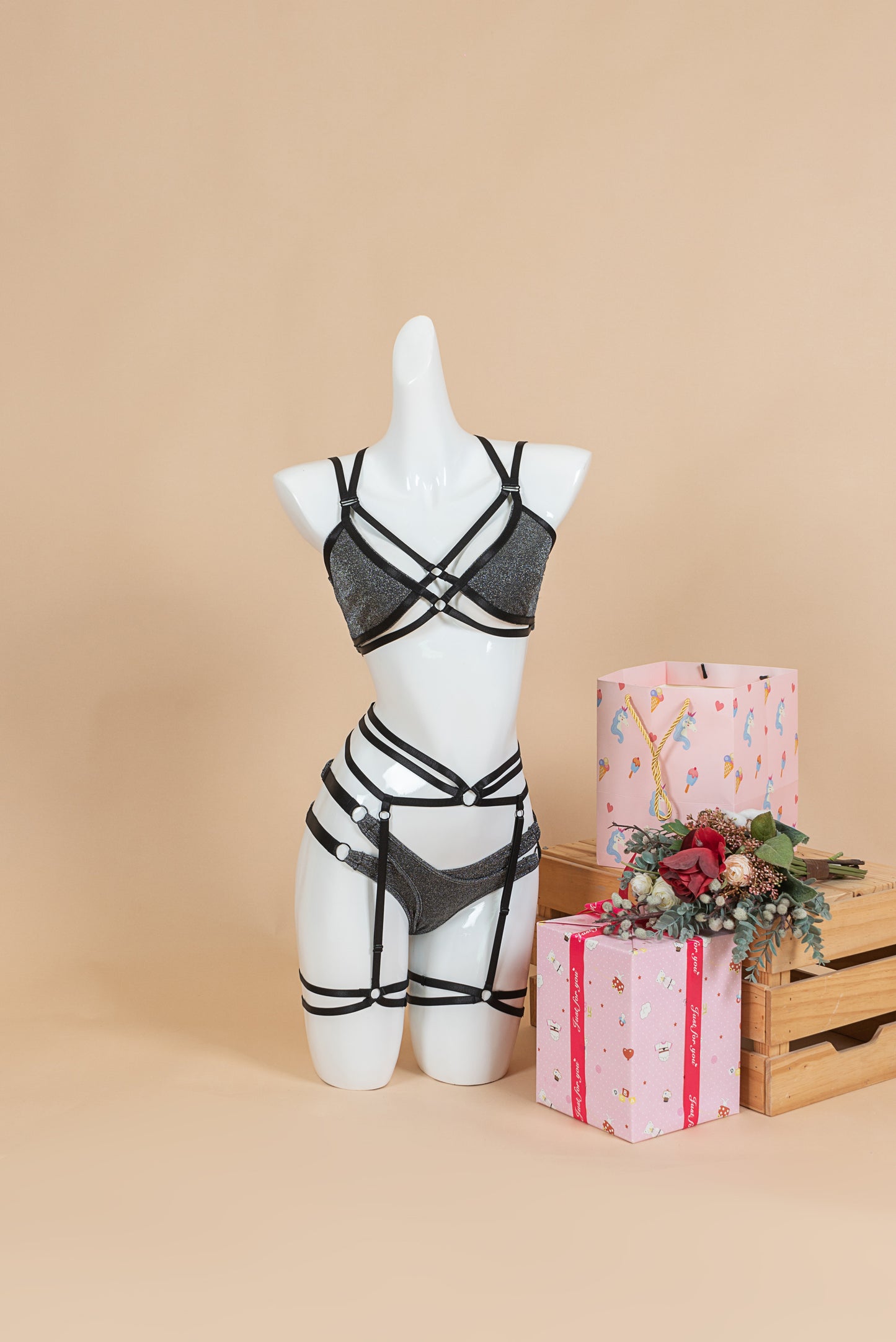 吊带性感polewear套装钢管舞服短裤美背专业防走光运动背心上衣