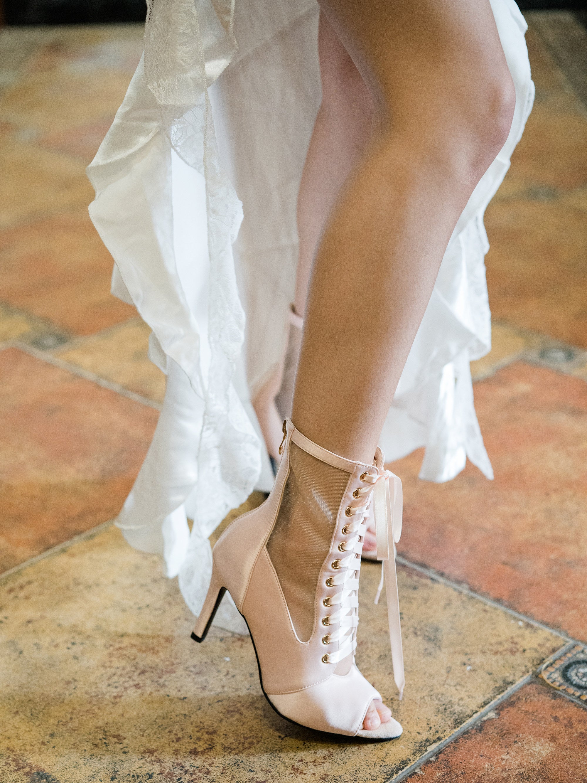 Jazz dance net boots, heels, satin straps, openwork sandals, women's stilettos, fishbill boots, dancing heels, pink apricots