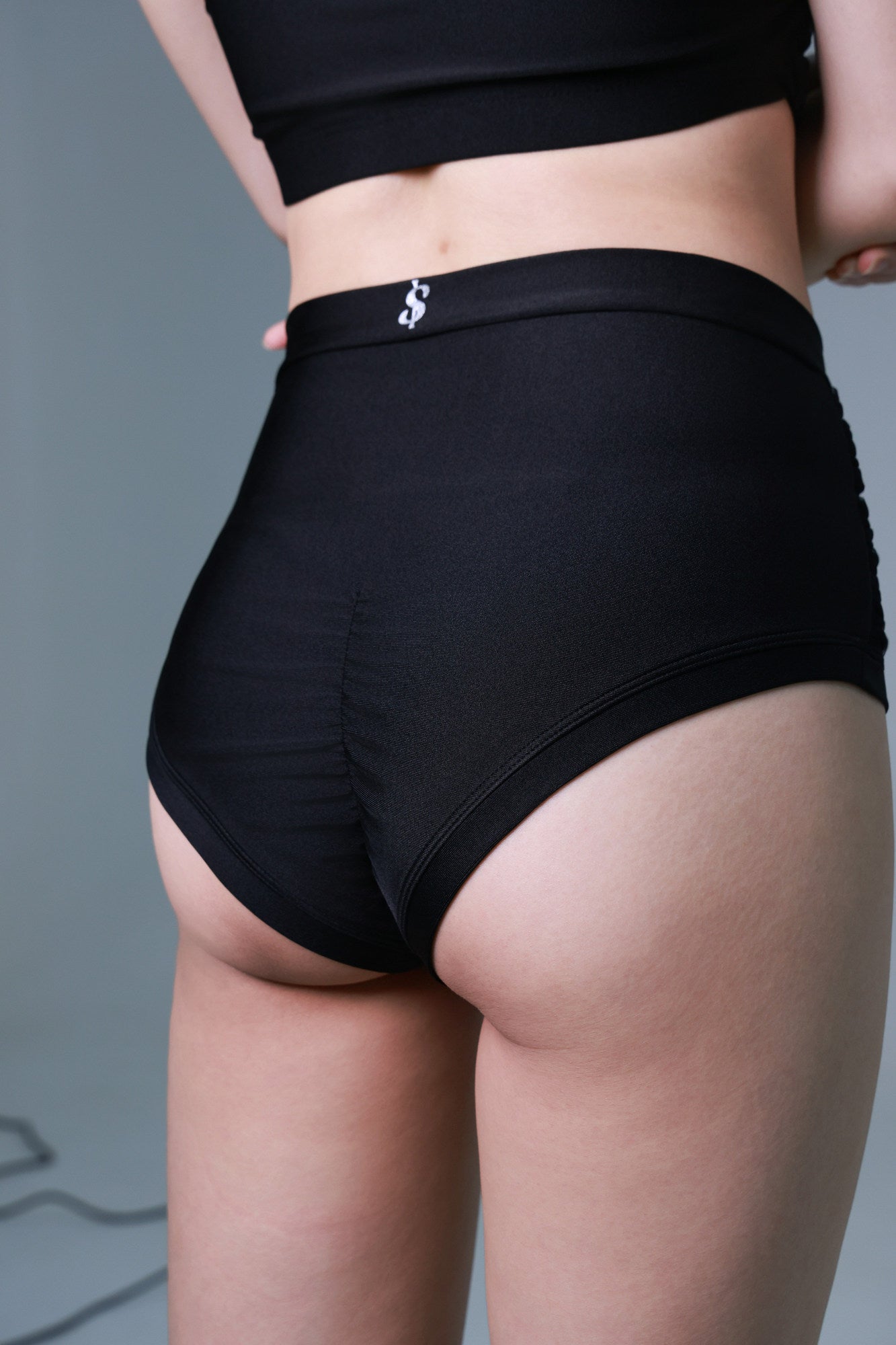 Pole dance costume underwear women's pole wear mesh beautiful back bra suspender professional anti-light shorts set