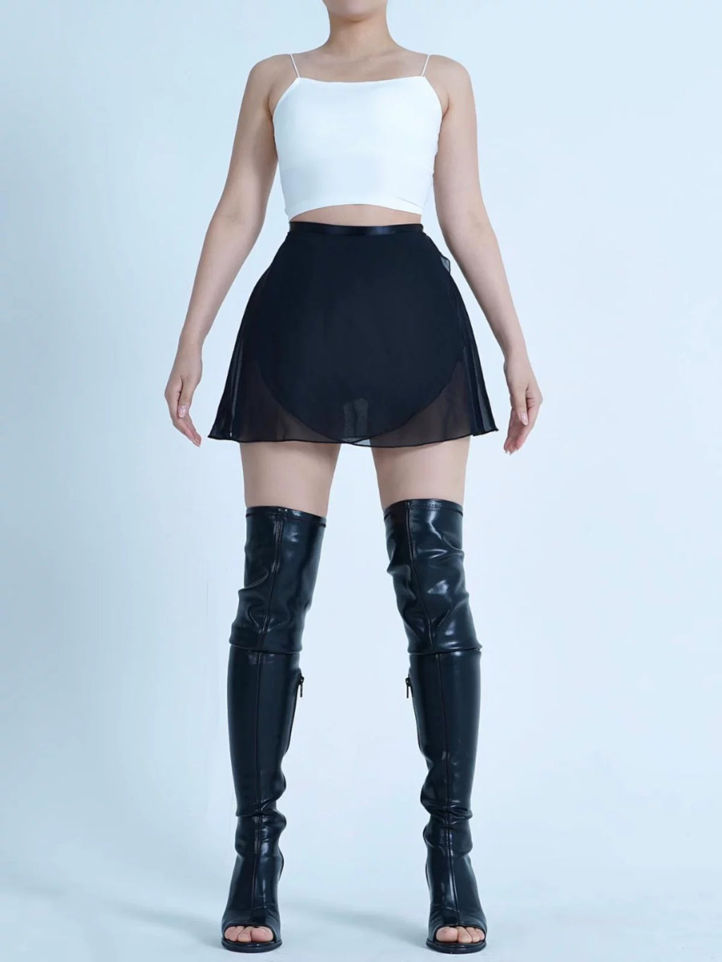 The new one-piece dance practice uniform for adults with heels covering the buttocks is covered with black anti-light gauze skirts